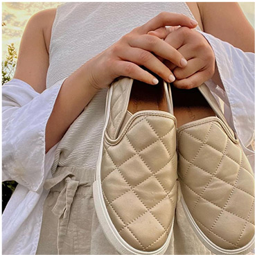 Kamada, a quilted leather slip on sneaker in metallic Platinum