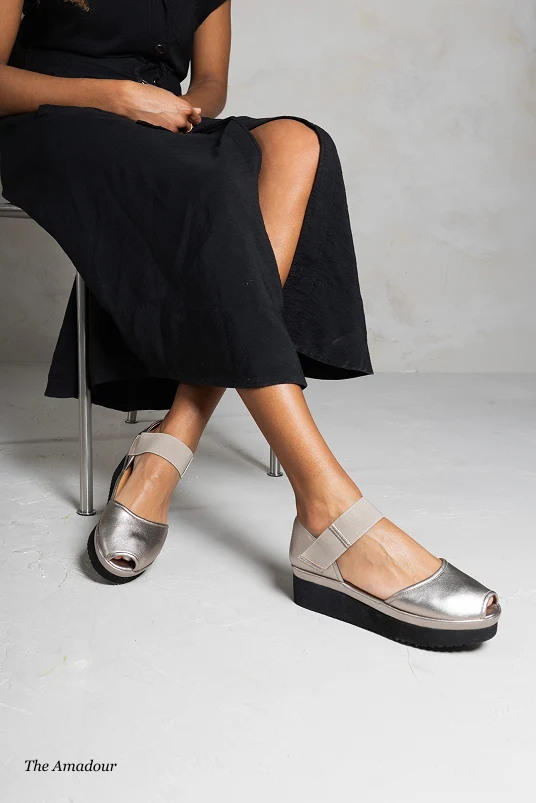 SHOP AMADOUR METALLIC SILVER PEEP TOE FLATFORM SANDAL
